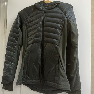 LULULEMON | puffer jacket olive green